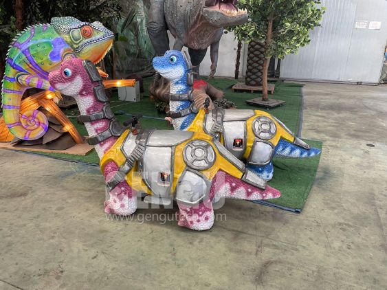 Small Dinosaur Ride